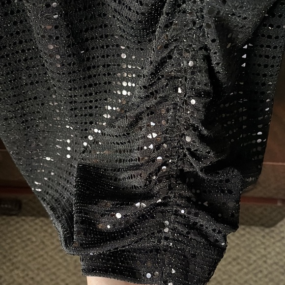 🆕  Zara Long Sleeve Cocktail Dress - Picture 7 of 10